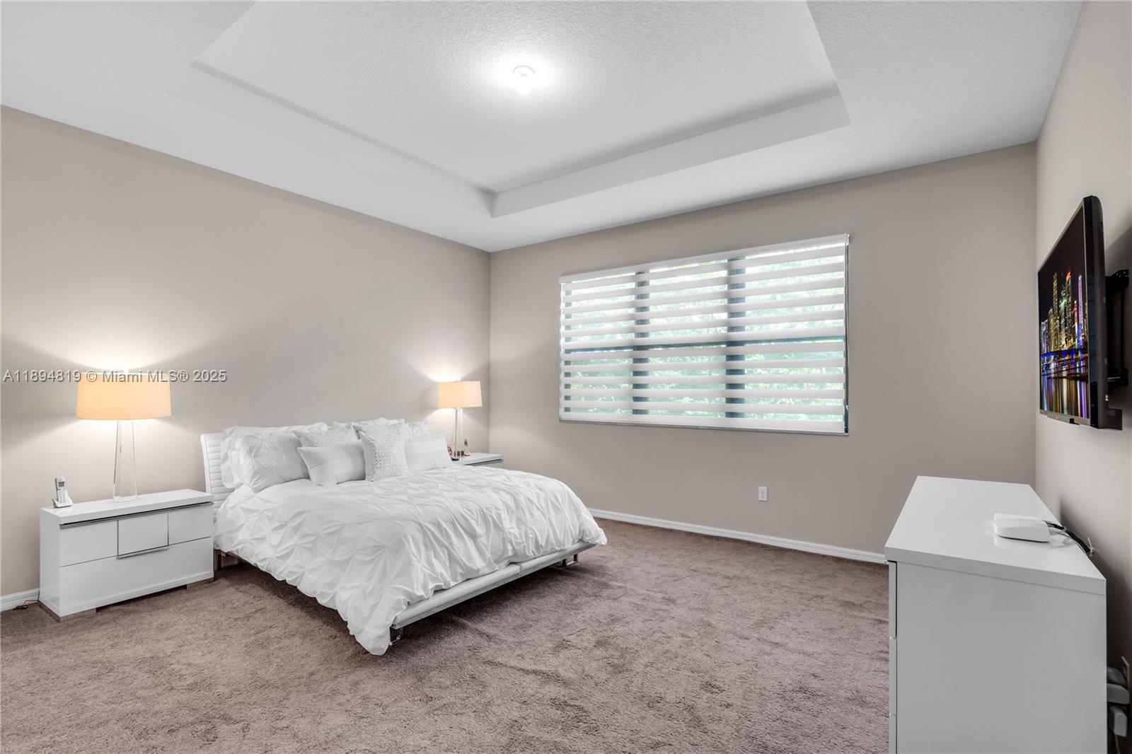 CHAMPION LAKES - Residential
