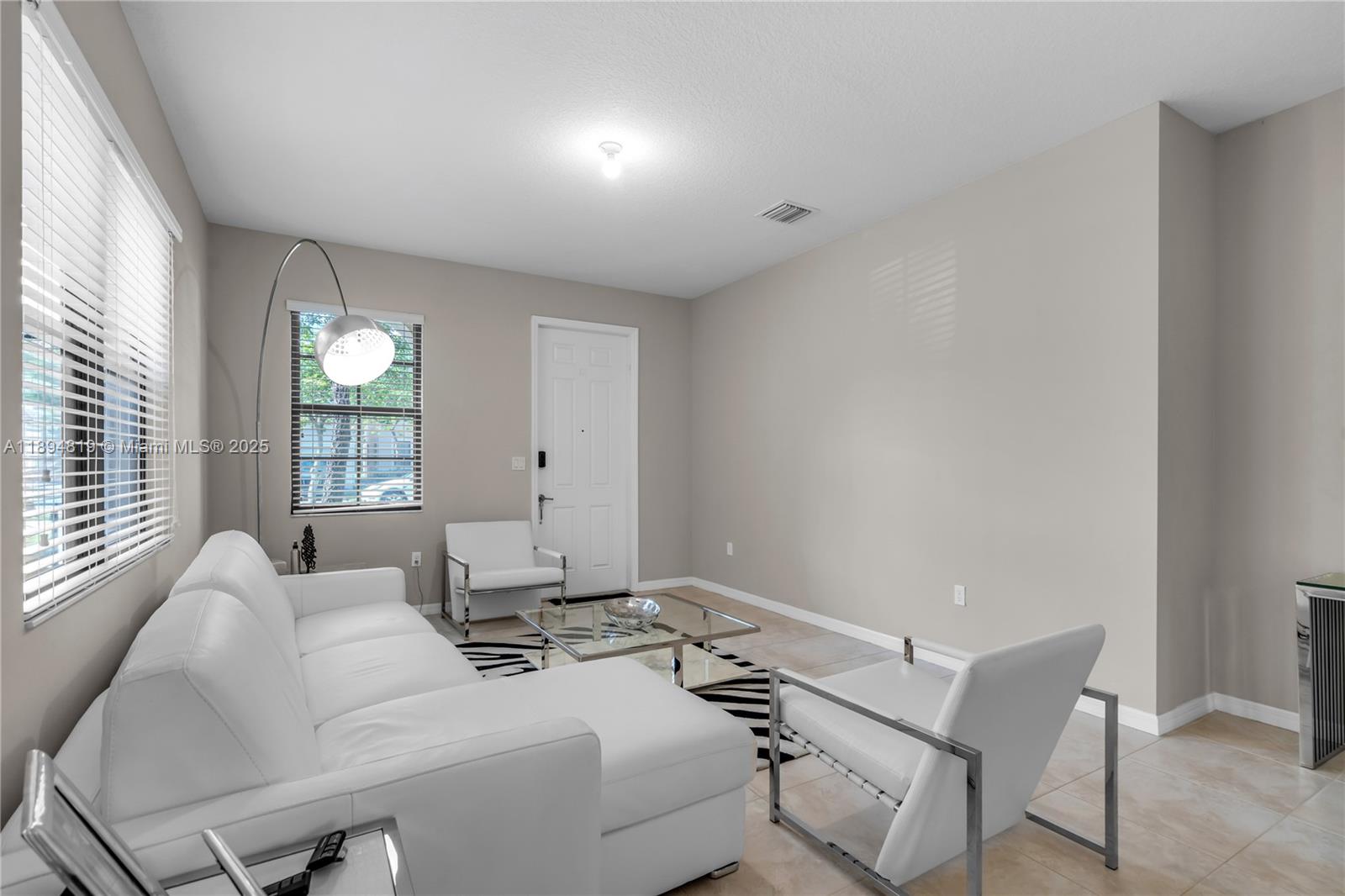 CHAMPION LAKES - Residential