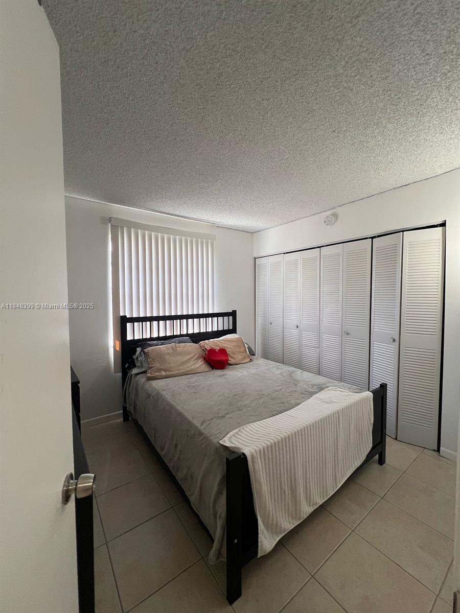 LAKEWOOD VILLAGE - Residential