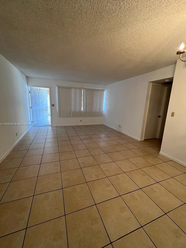 LAKEWOOD VILLAGE - Residential