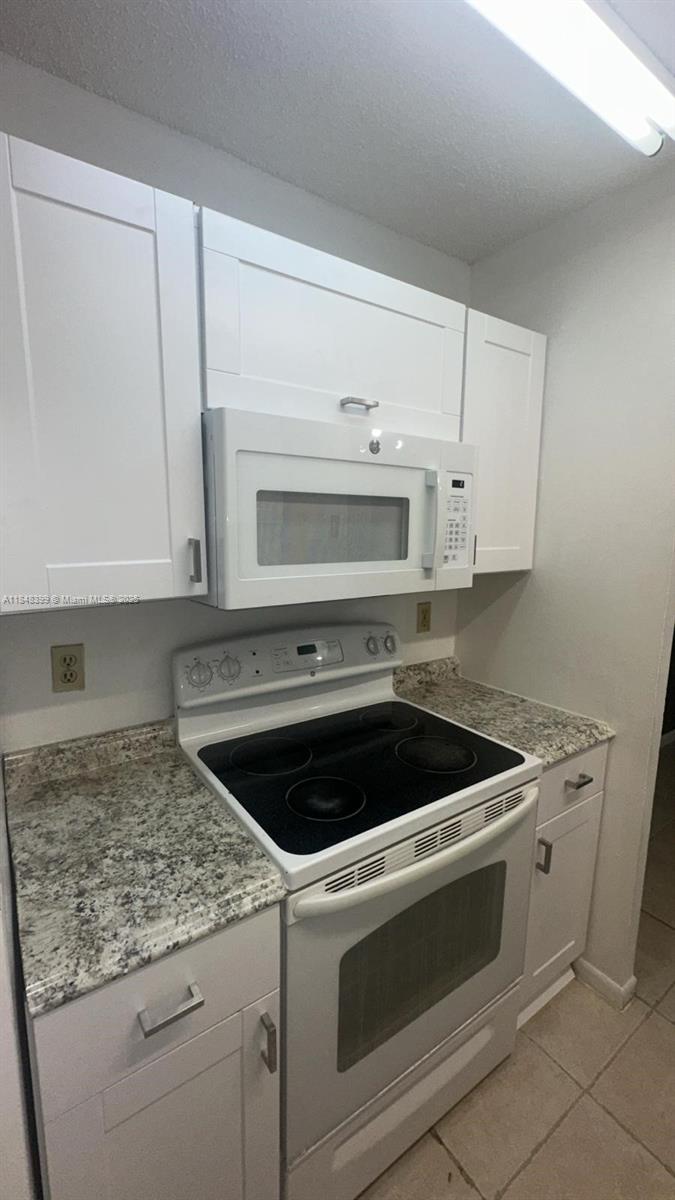 LAKEWOOD VILLAGE - Residential