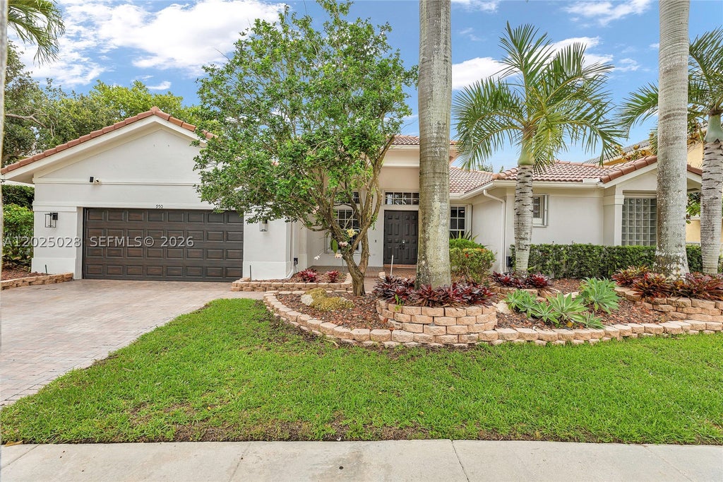 Photo of 950 Marina Dr, Weston, FL 33327 (MLS # A12025028)