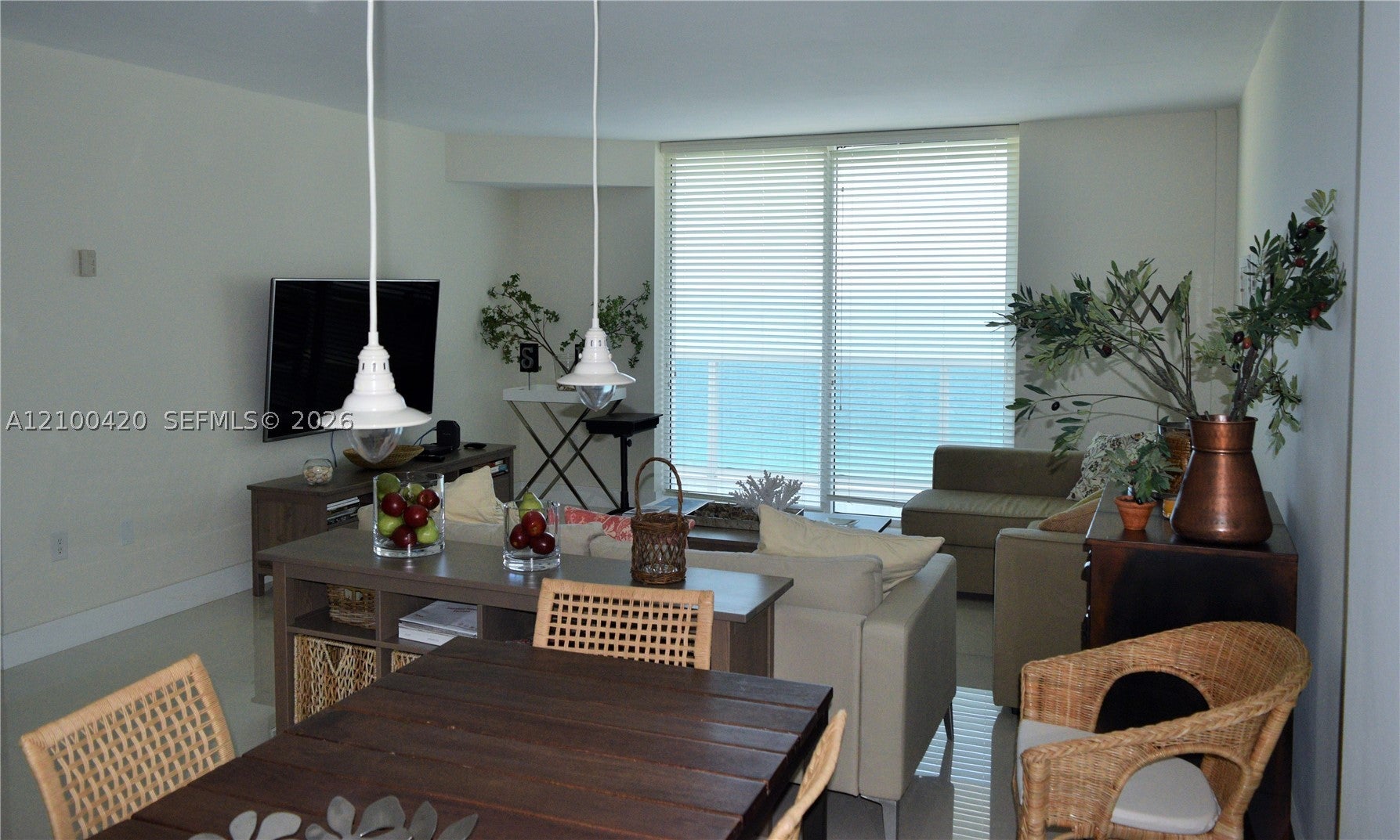 10275 Collins Ave 1420