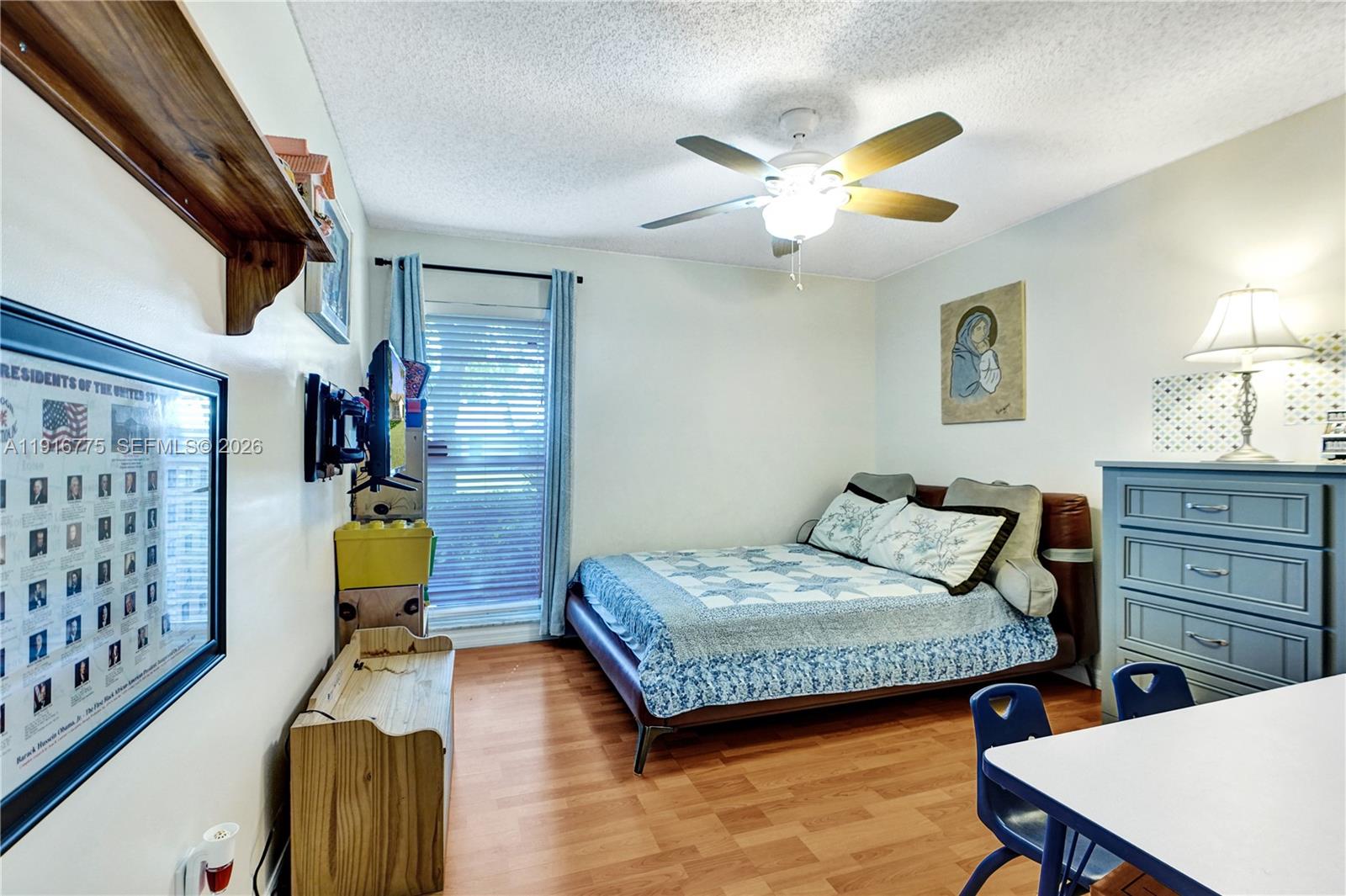 KINGS GROVE - Residential