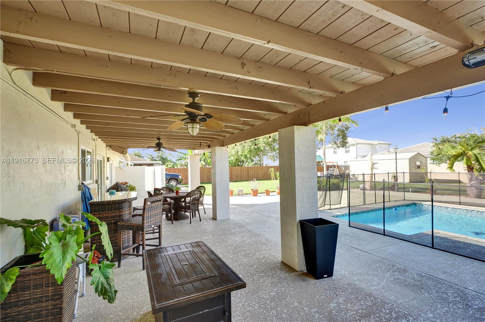 KINGS GROVE - Residential