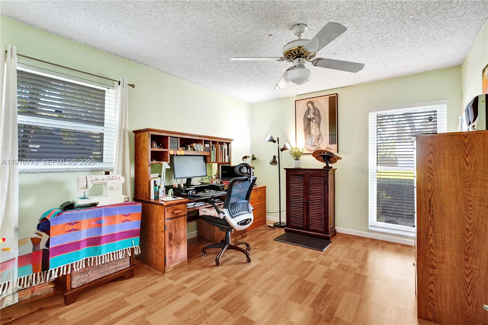 KINGS GROVE - Residential