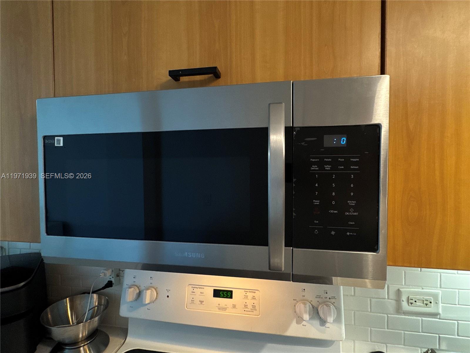 TREASURES ON THE BAY II C - Residential