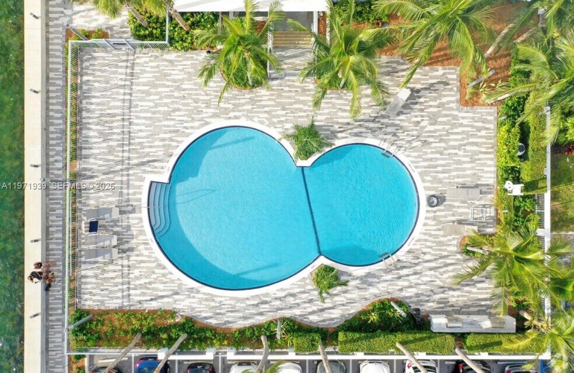 TREASURES ON THE BAY II C - Residential