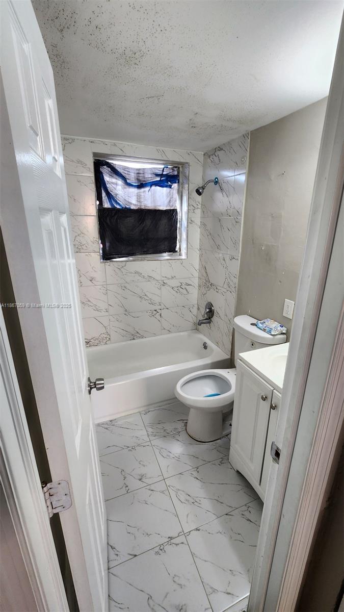MAGNOLIA SUB - Residential Lease