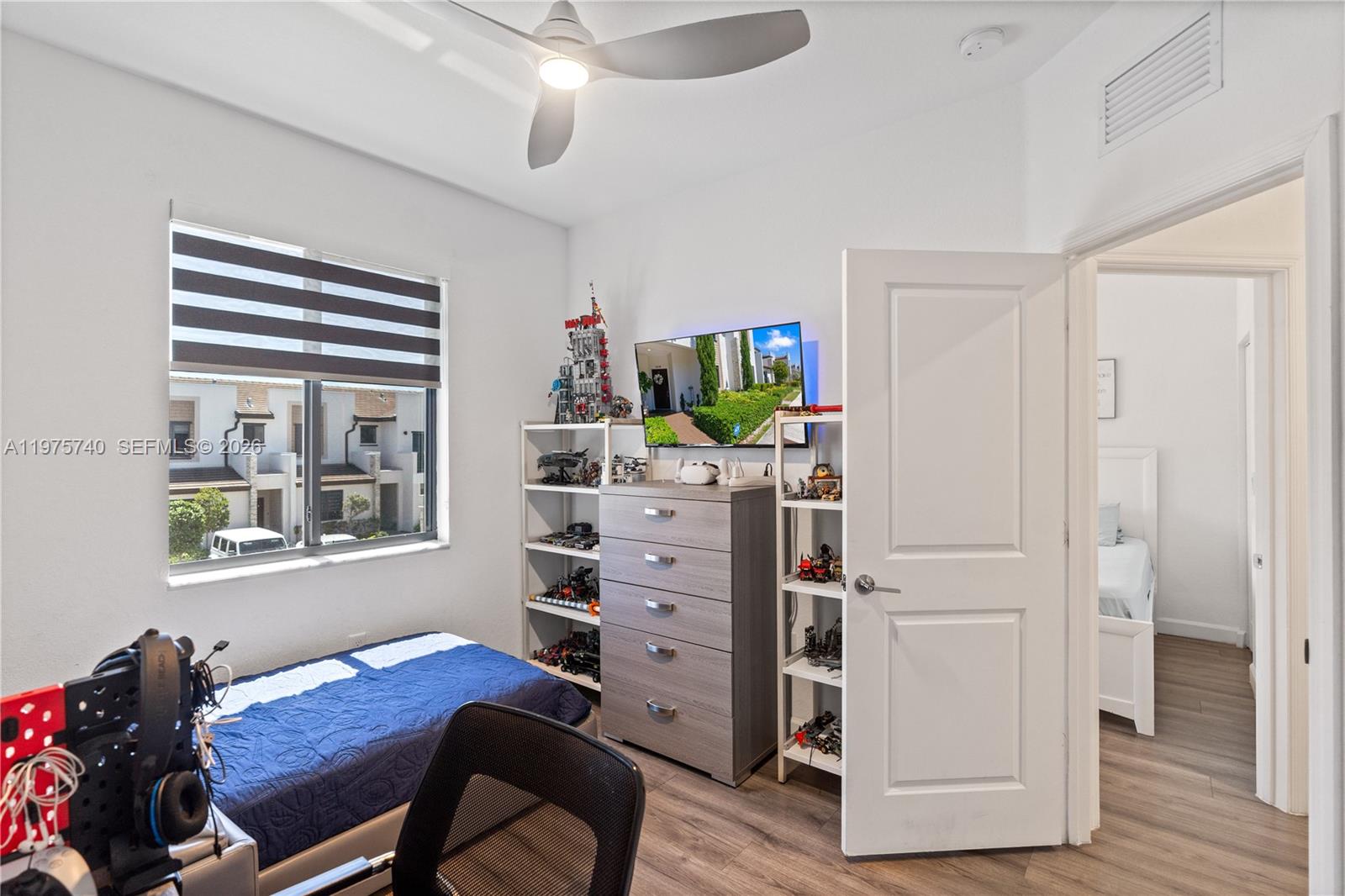 VIA VENTURA NEIGHBORHOOD - Residential