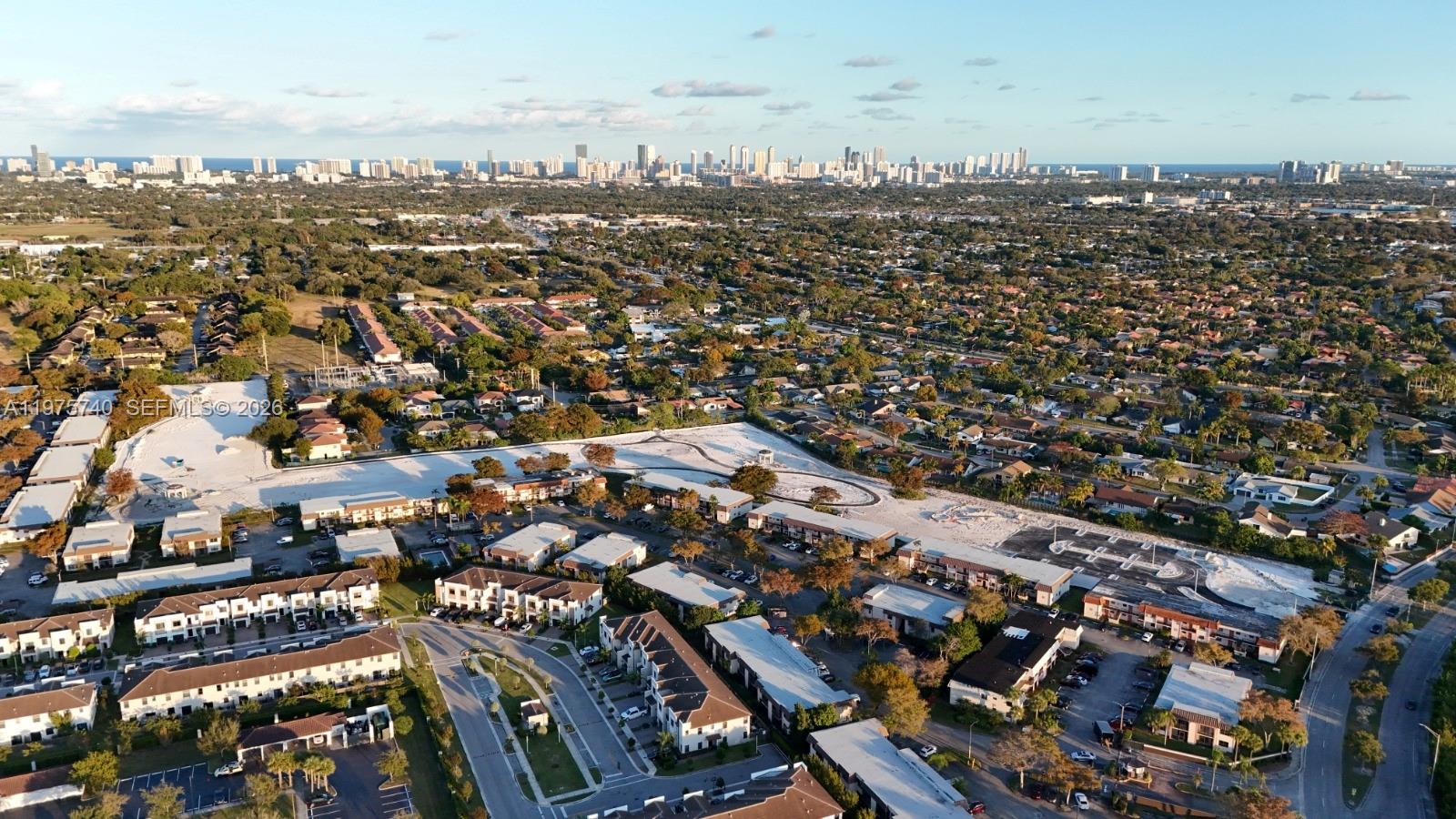 VIA VENTURA NEIGHBORHOOD - Residential