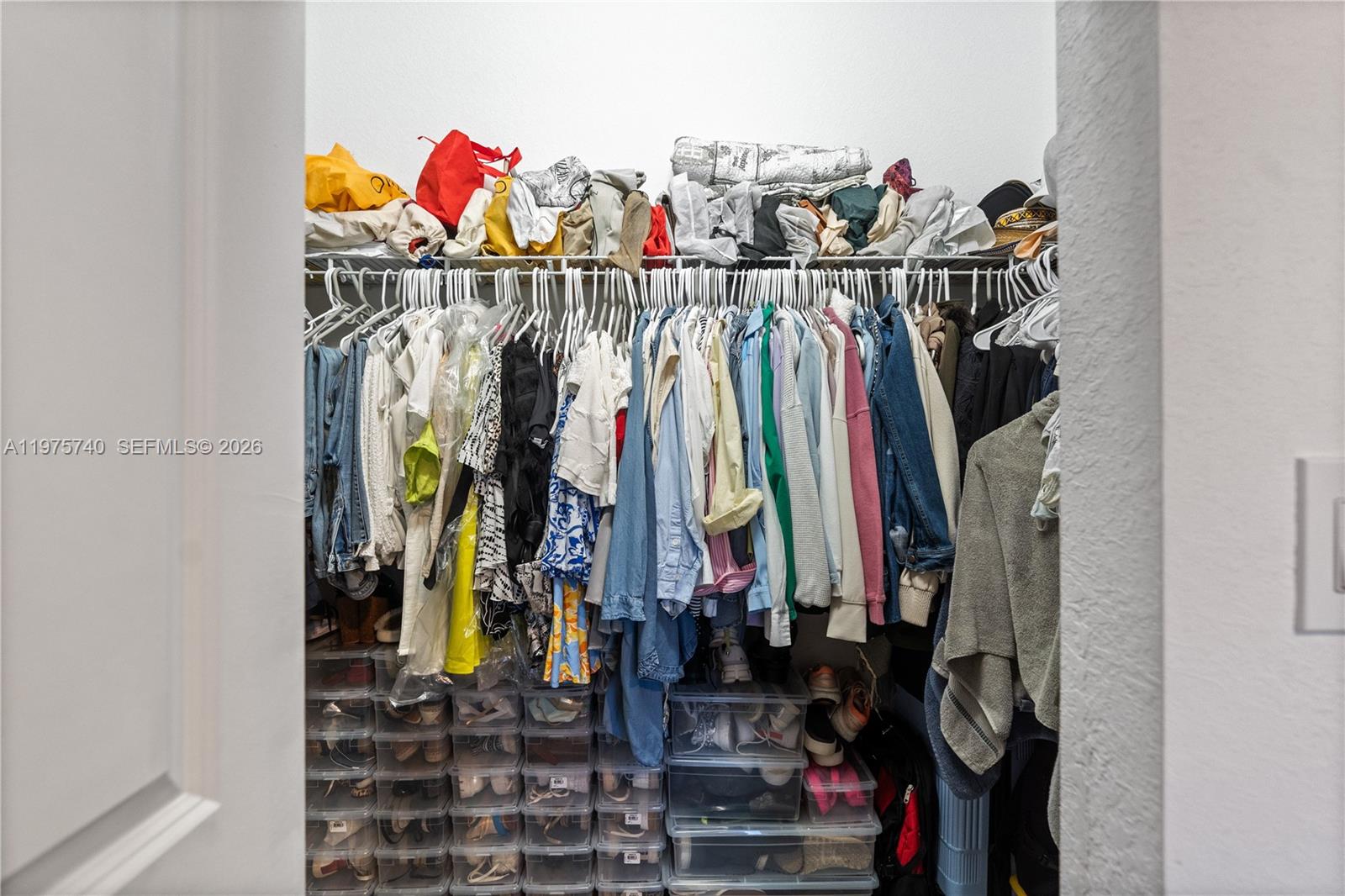 VIA VENTURA NEIGHBORHOOD - Residential