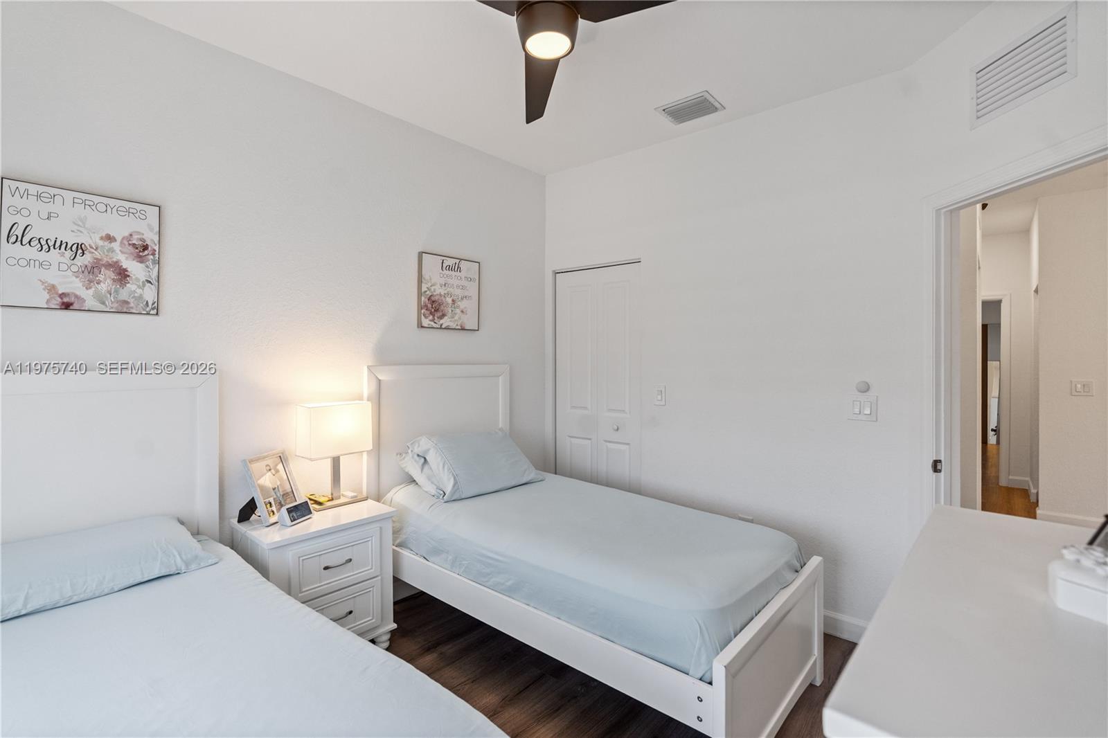 VIA VENTURA NEIGHBORHOOD - Residential