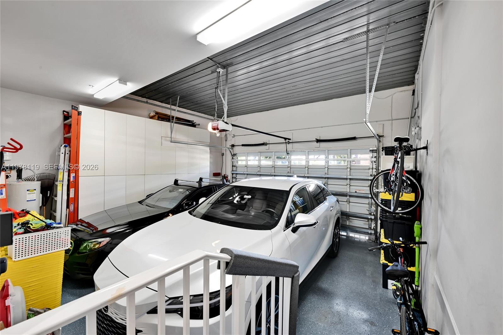 WHITE SANDS BEACH HOMES I - Residential