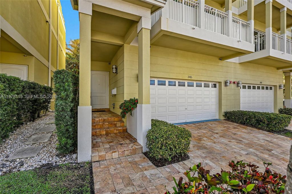 Photo of 346 Elm St #A-10, Hollywood, FL 33019 (MLS # A11978119)