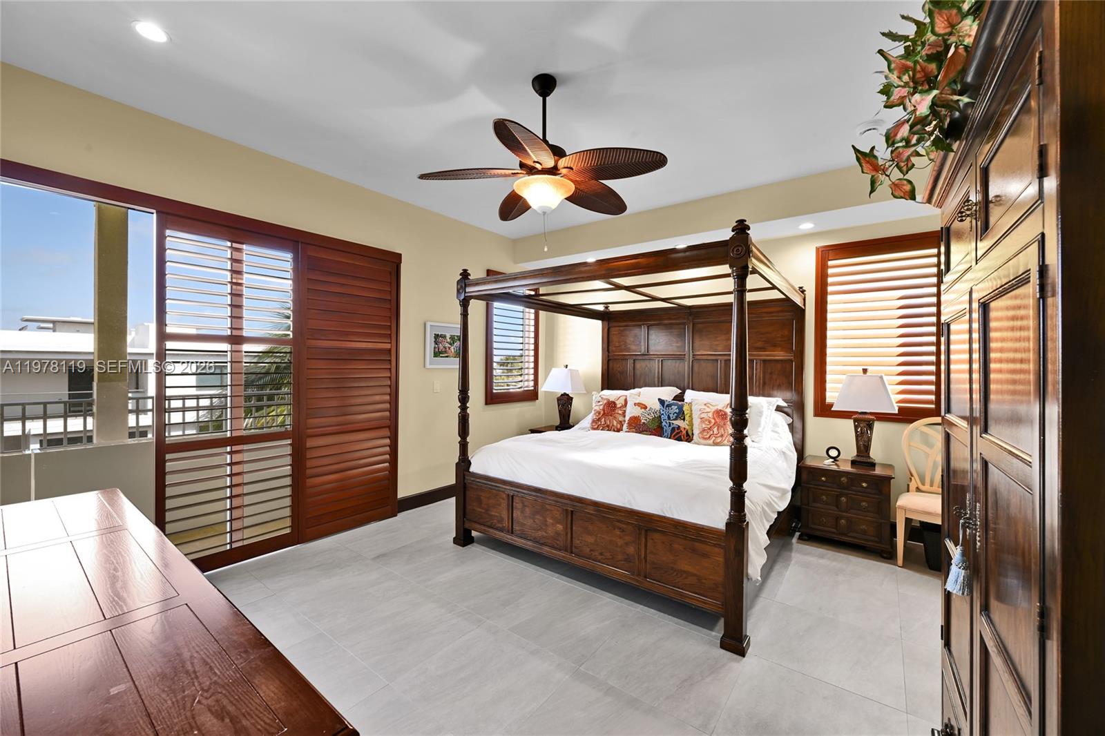 WHITE SANDS BEACH HOMES I - Residential