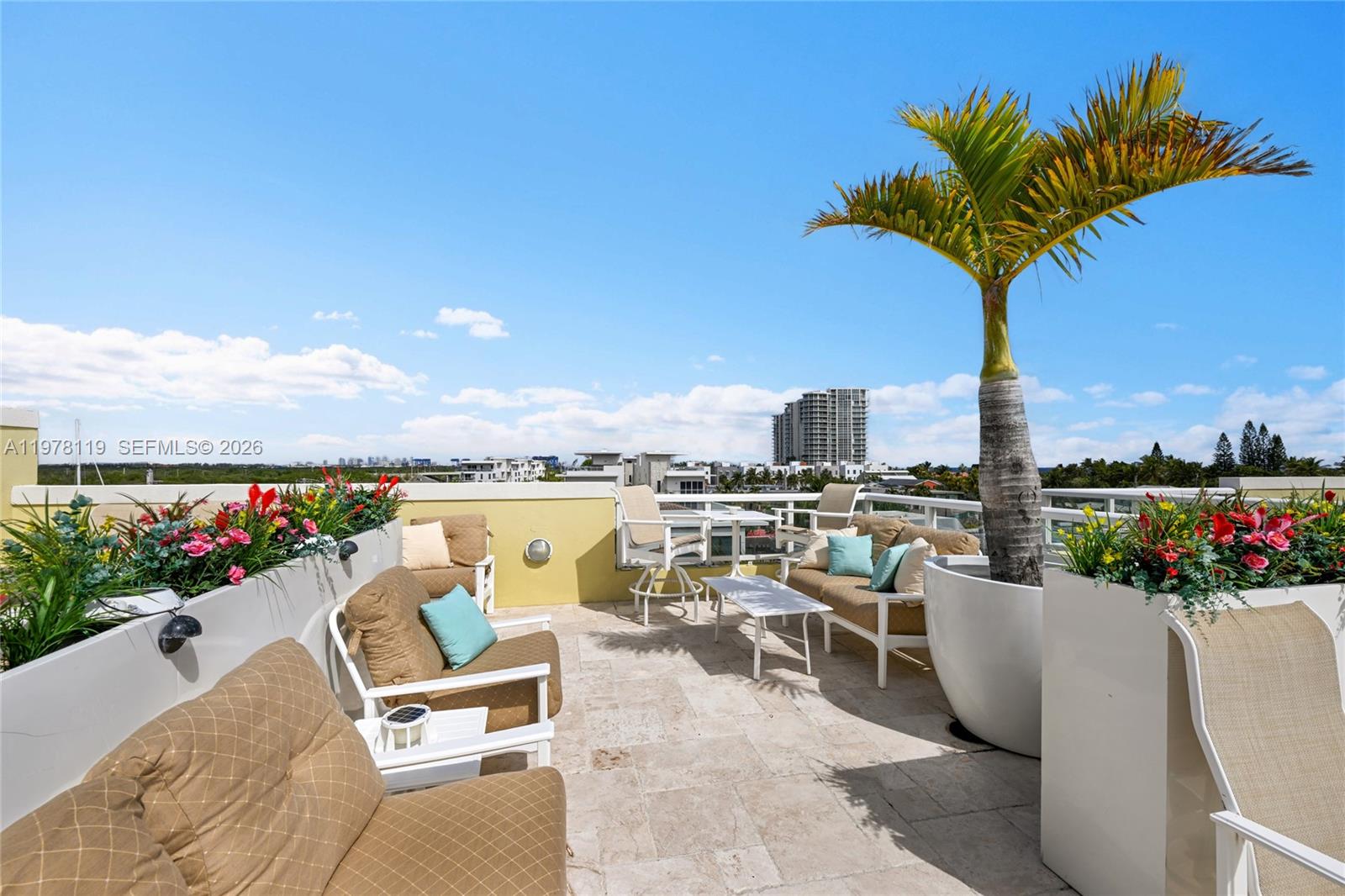 WHITE SANDS BEACH HOMES I - Residential