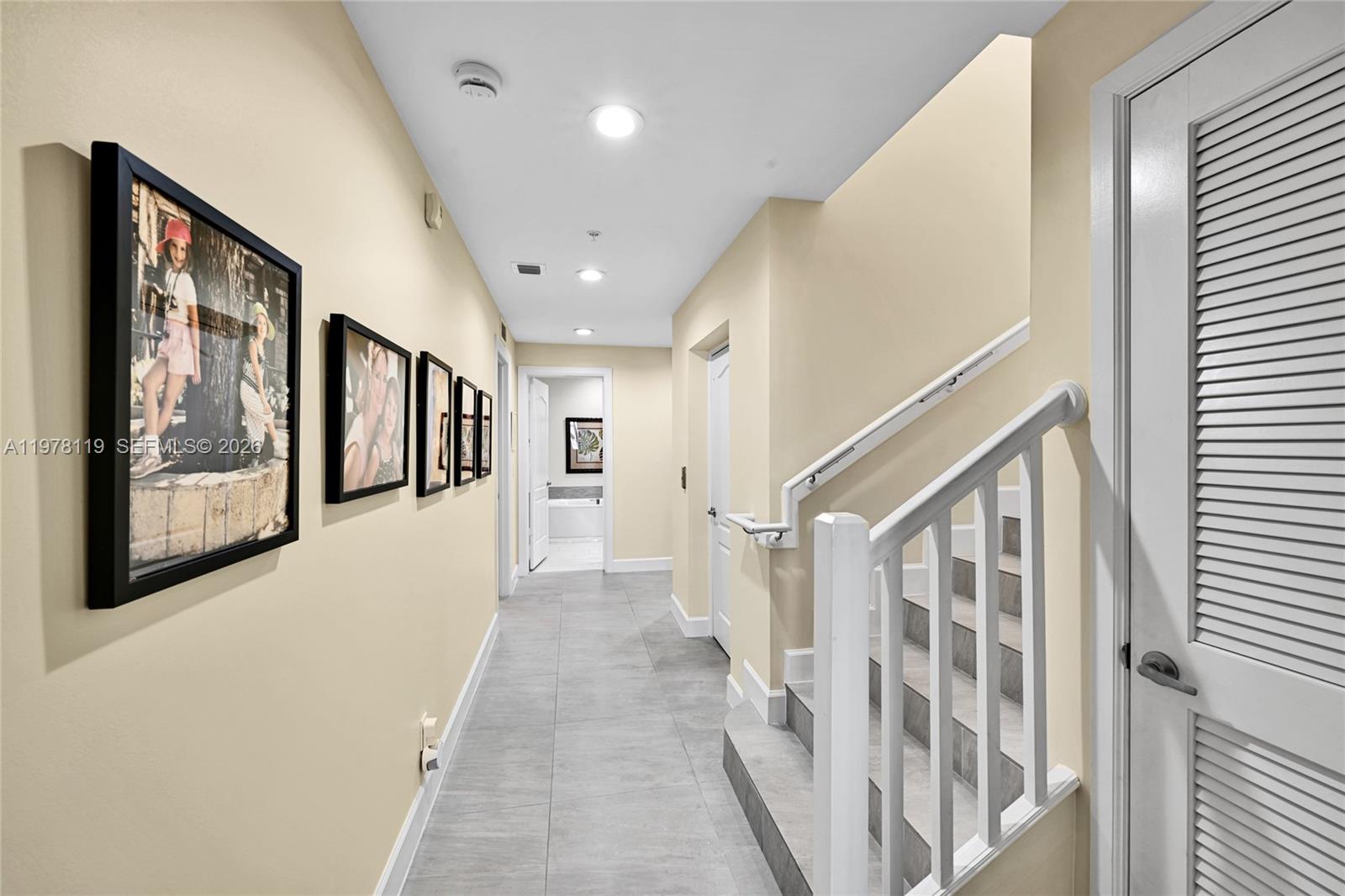 WHITE SANDS BEACH HOMES I - Residential