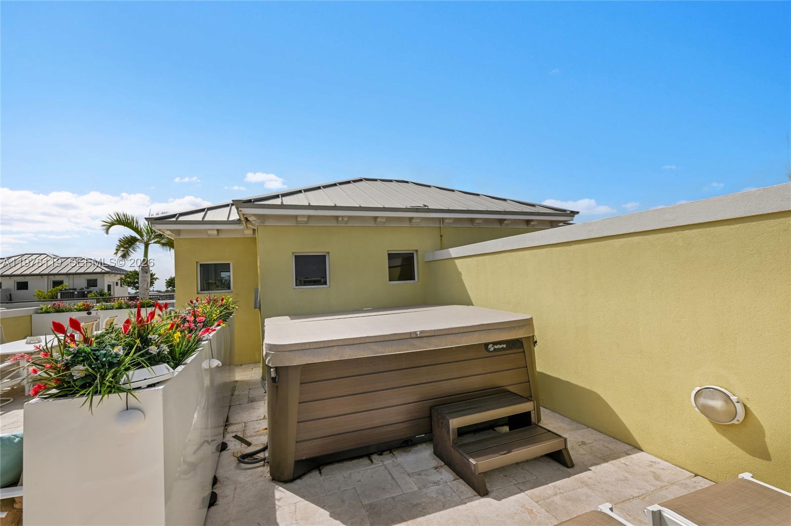 WHITE SANDS BEACH HOMES I - Residential