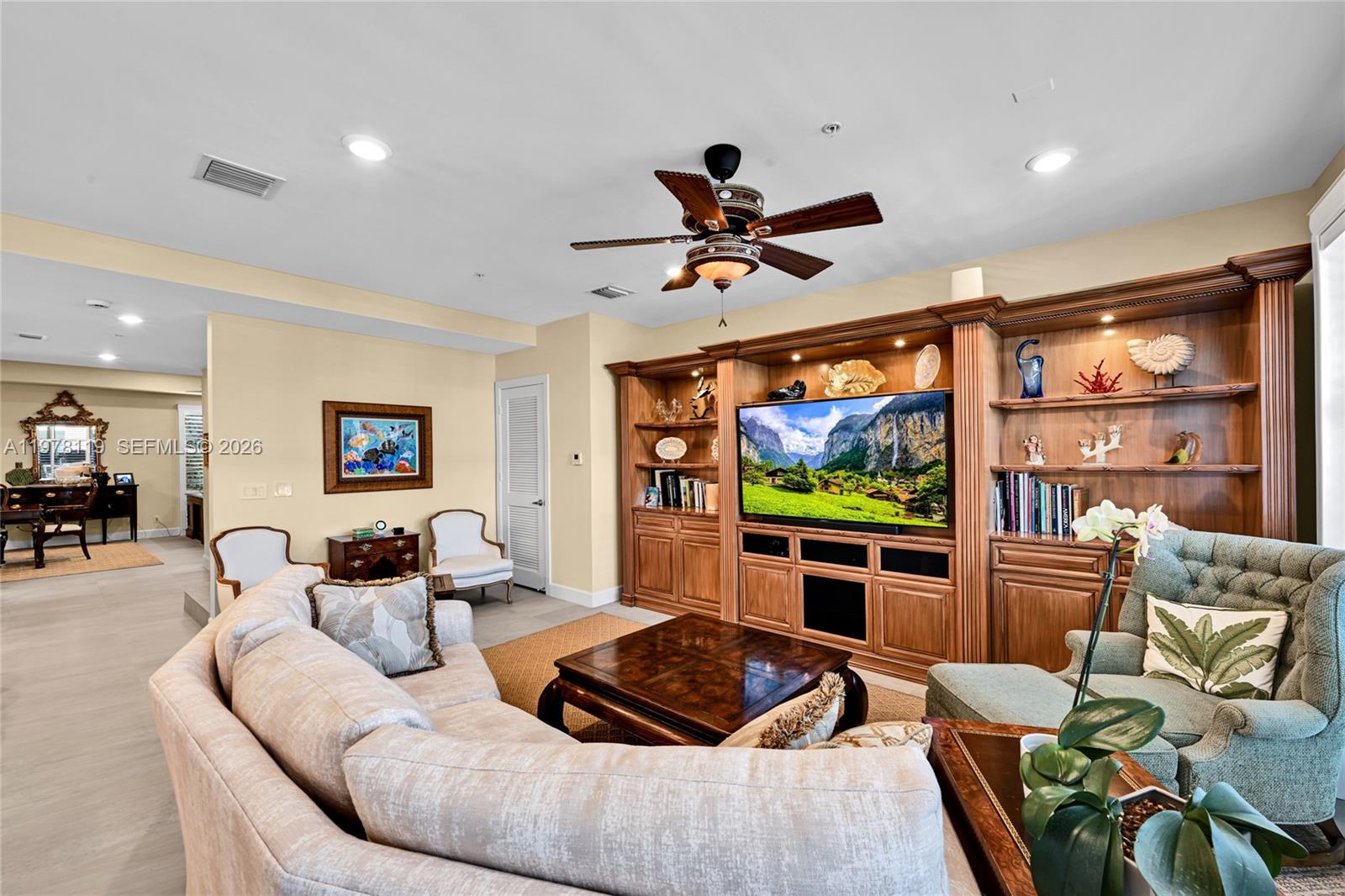 WHITE SANDS BEACH HOMES I - Residential