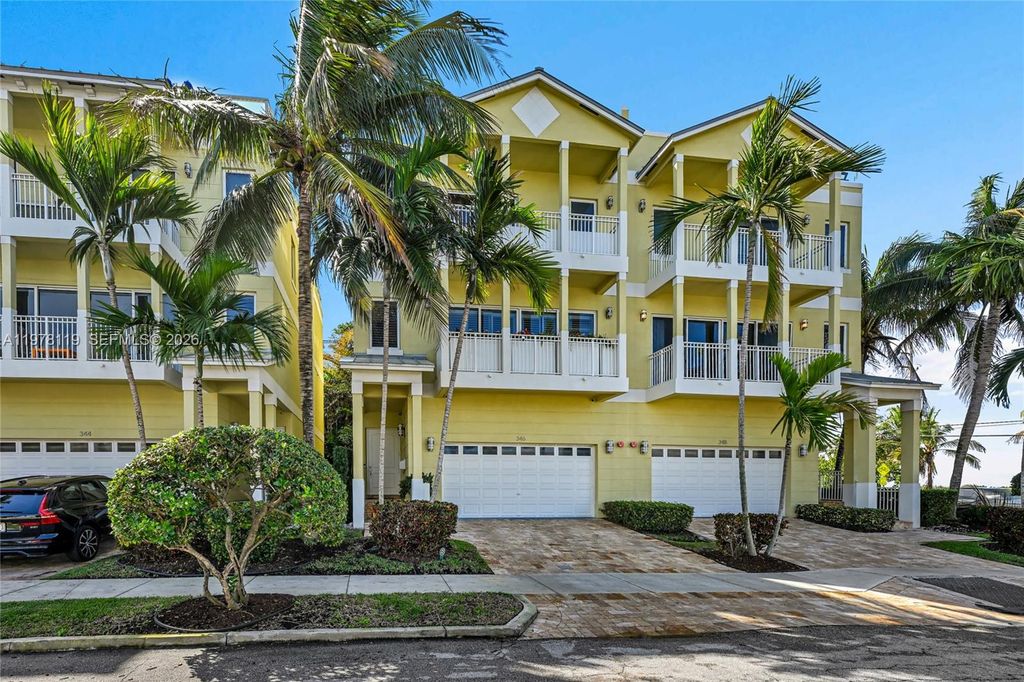 Photo of 346 Elm St #A-10, Hollywood, FL 33019 (MLS # A11978119)