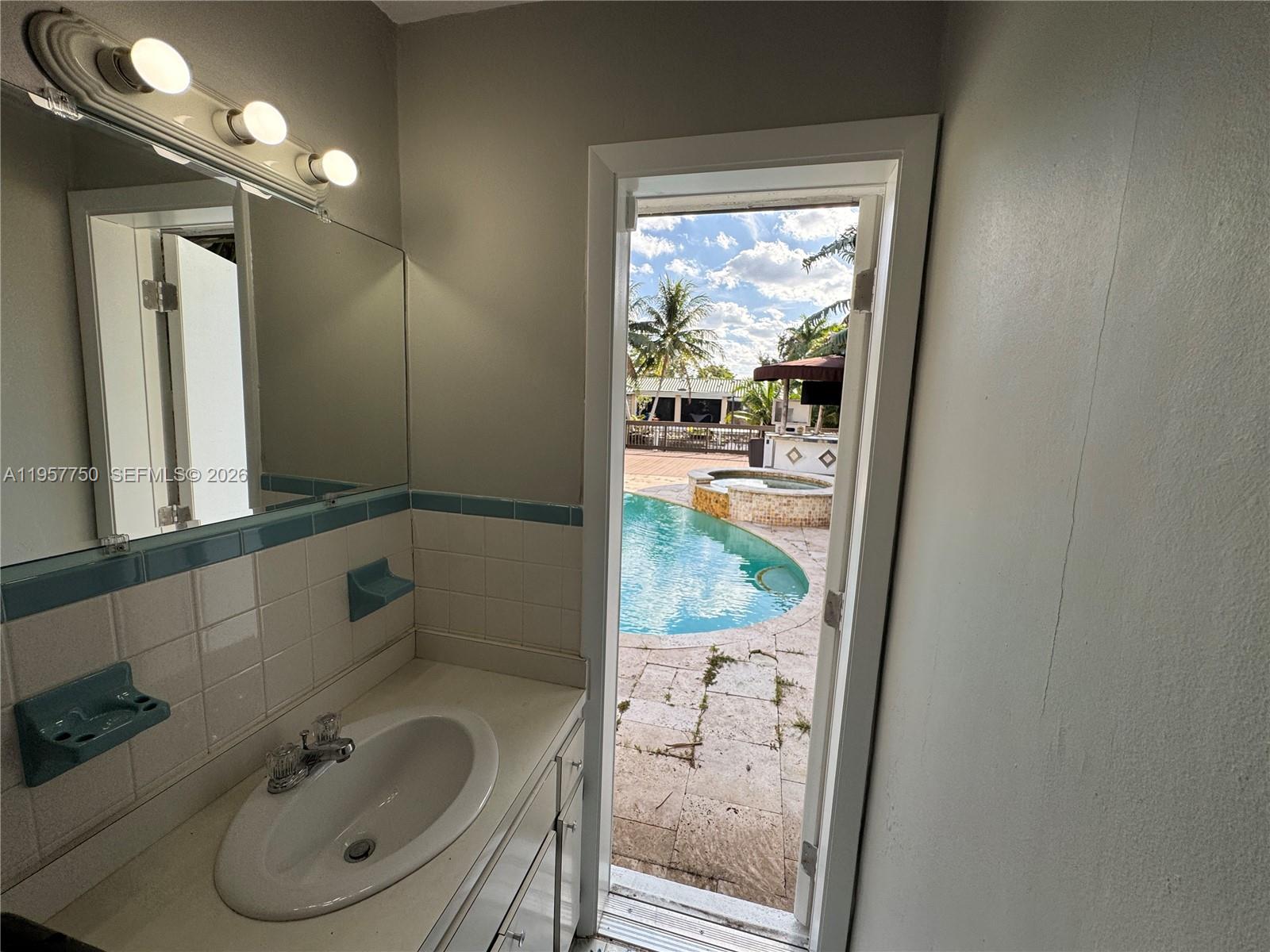 PLANTATION ISLES SEC 3 - Residential Lease