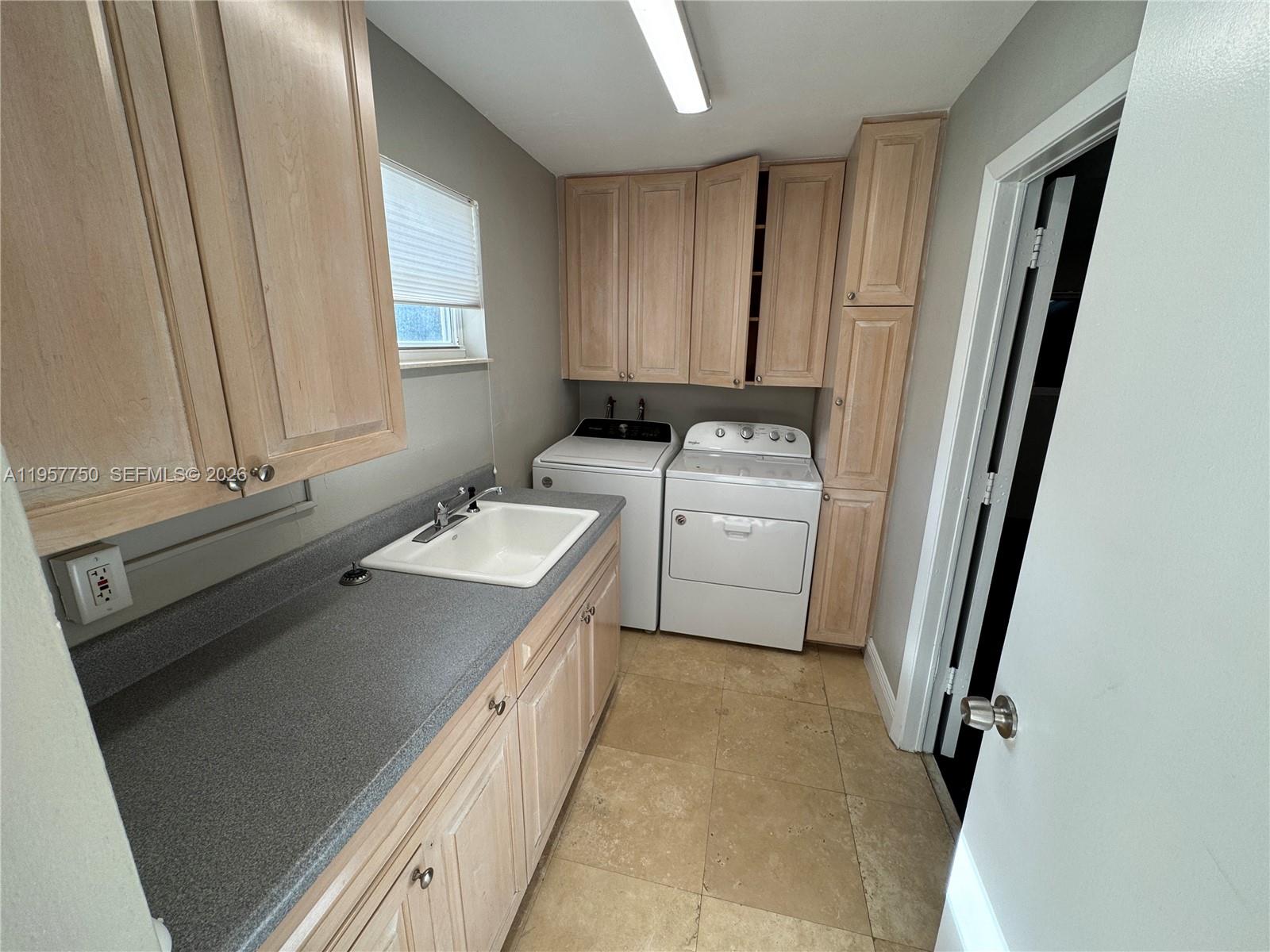 PLANTATION ISLES SEC 3 - Residential Lease