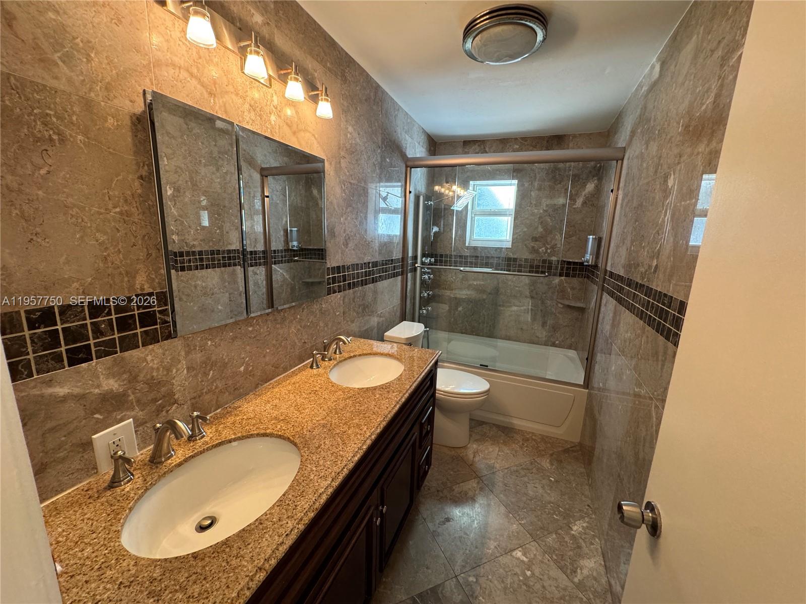 PLANTATION ISLES SEC 3 - Residential Lease