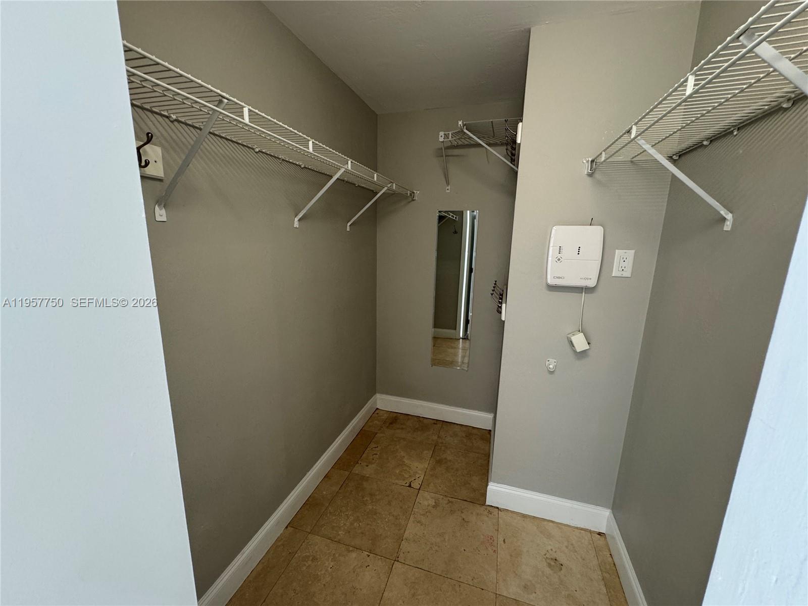 PLANTATION ISLES SEC 3 - Residential Lease