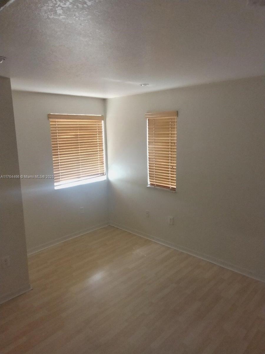 8976 W Flagler St 1, Miami, Broward County, Florida - 4 Bedrooms  
3 Bathrooms - 