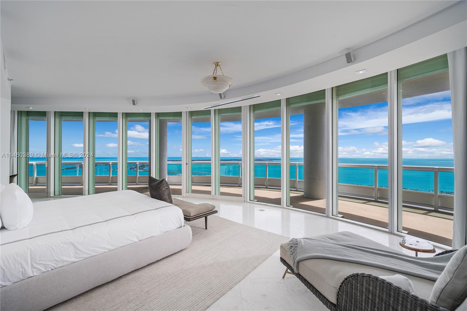 SANTA MARIA CONDO - Residential