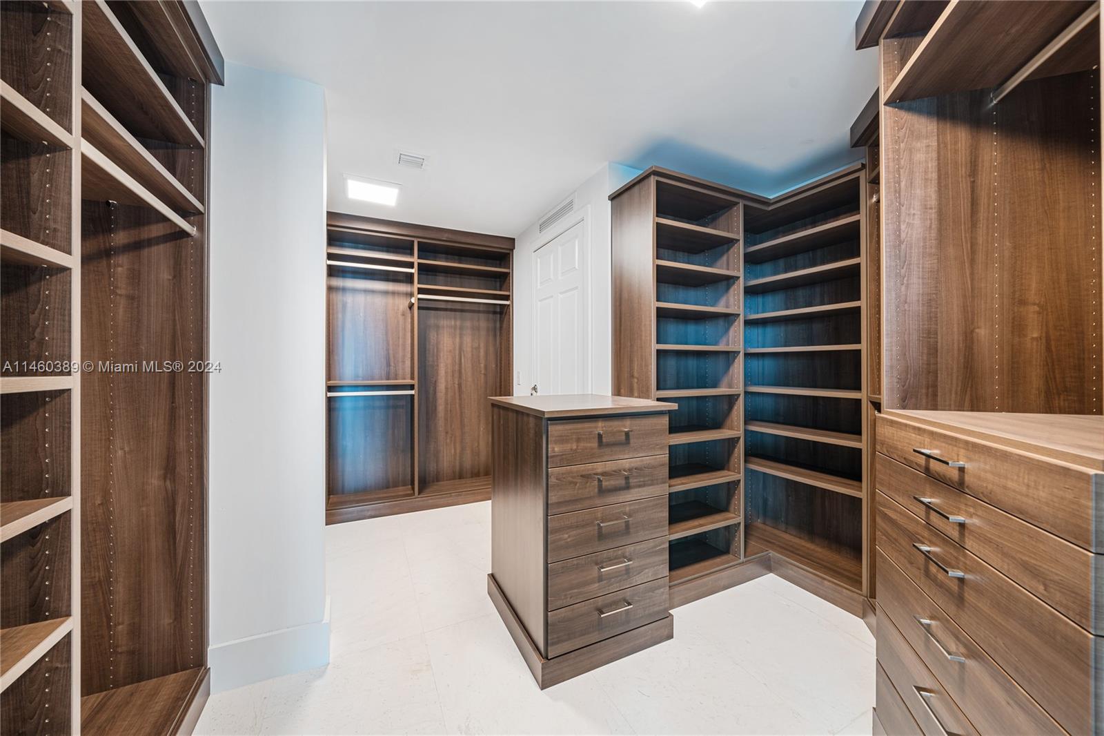 SANTA MARIA CONDO - Residential