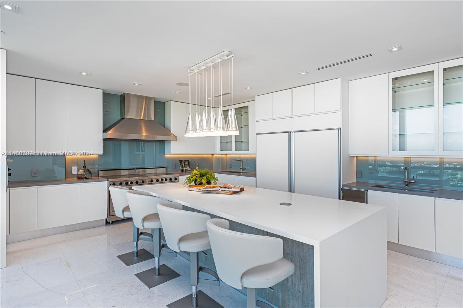 SANTA MARIA CONDO - Residential