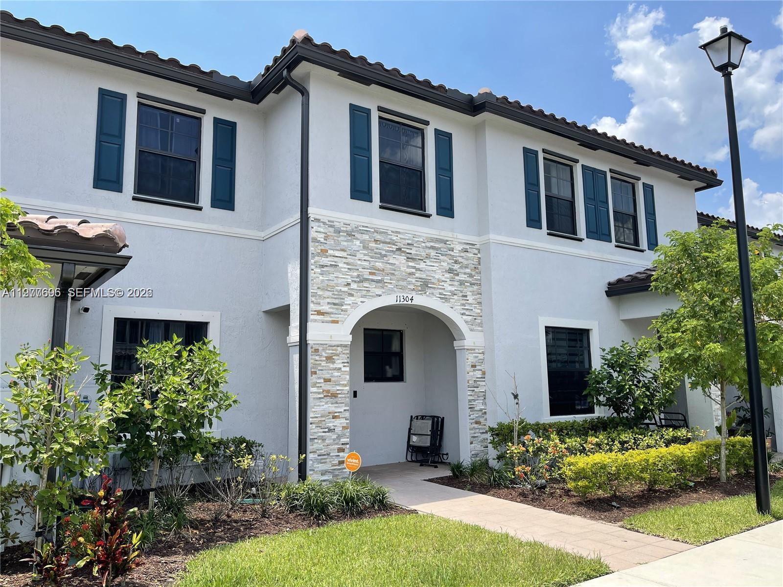 COCO PALM VILLAS - Residential