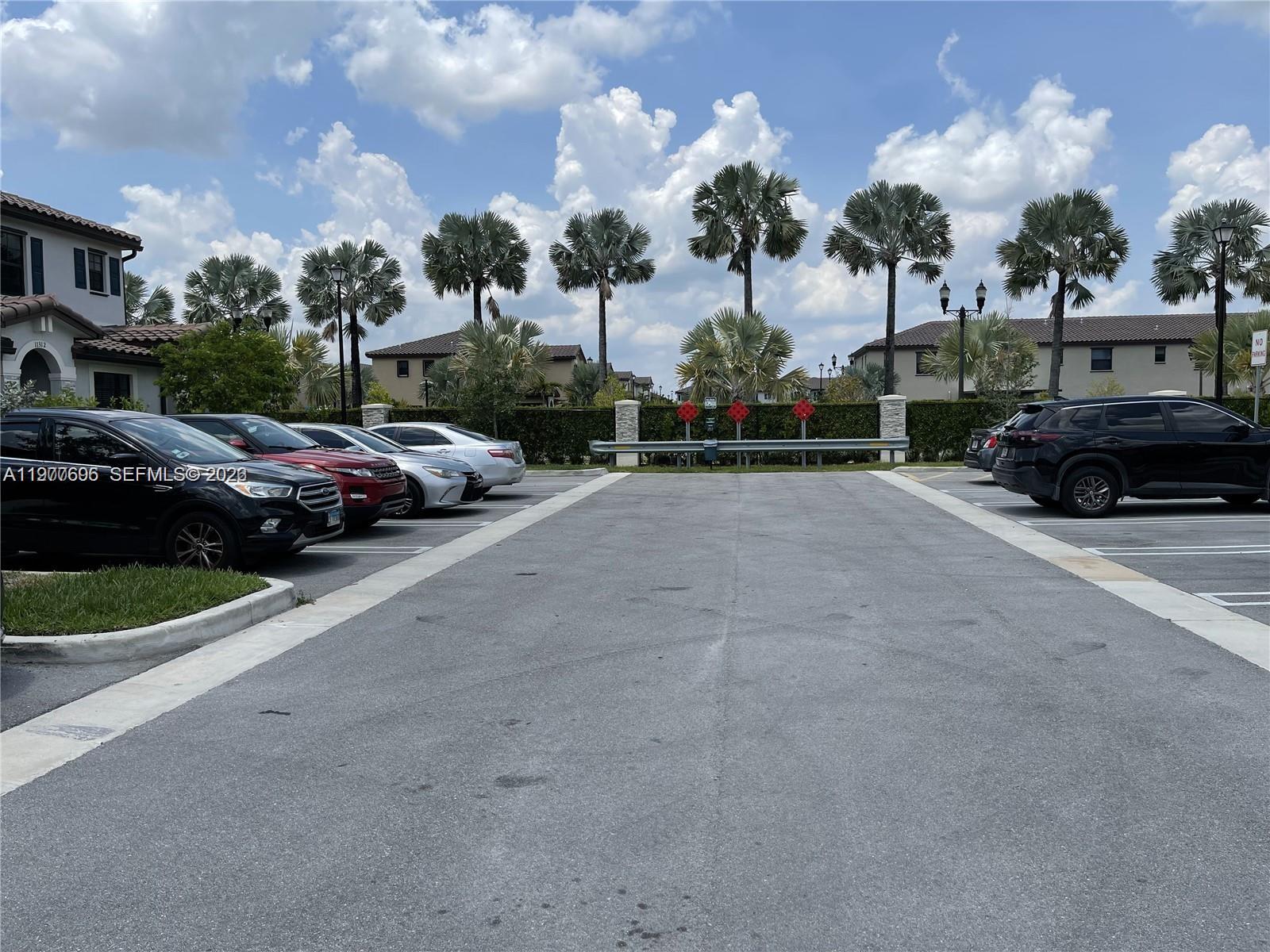 COCO PALM VILLAS - Residential