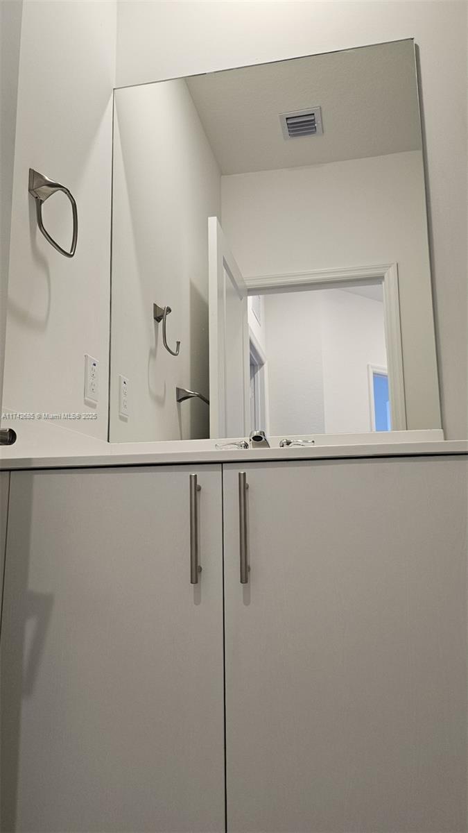 SKYRISE TOWNHOMES - Residential Lease