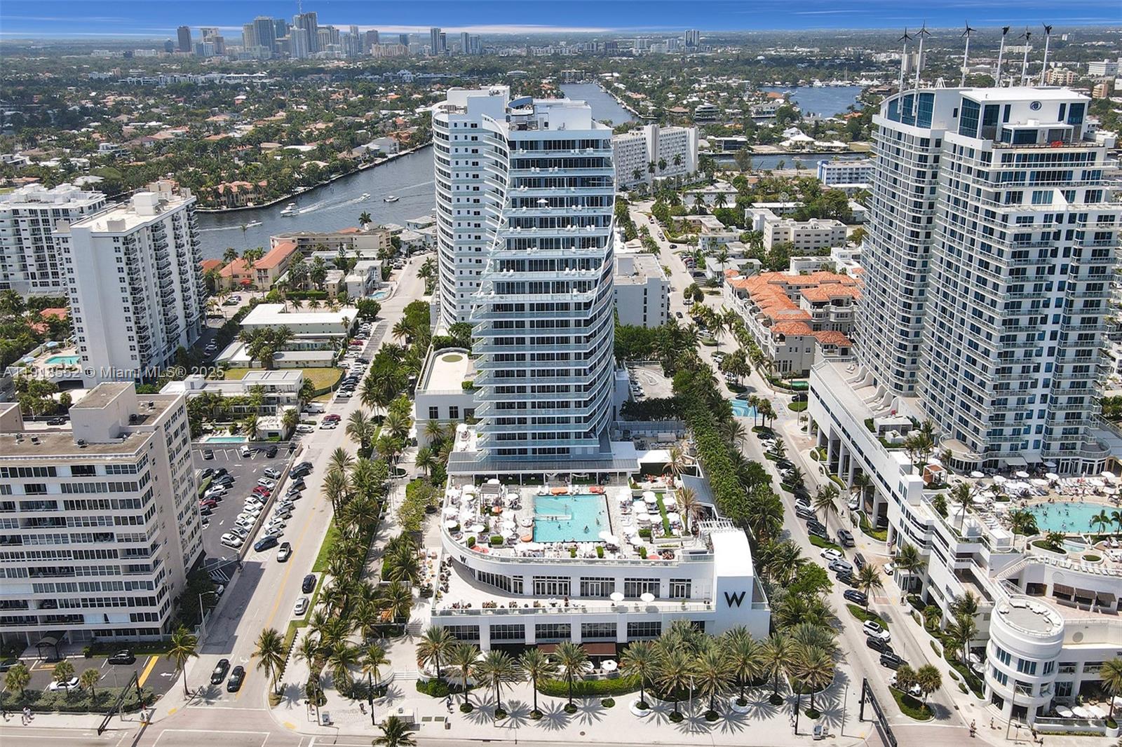 FORT LAUDERDALE RESIDENCE - Residential Lease