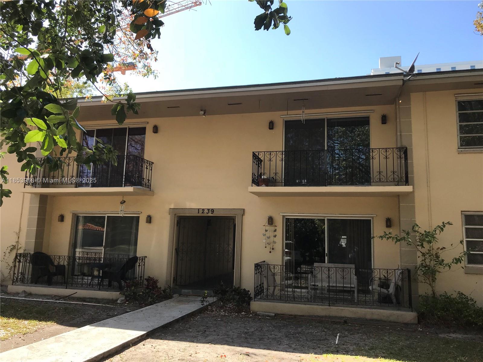 Remodeled and Renovated in 2019. Fantastic location directly East of US1 in the heart of South Gables. Walking distance (2 Blocks) to University of Miami and Metro Rail. Spacious unit w/ 3 large Bedrooms & 2 Full Baths. Unit has a Remodeled Kitchen, New Bathrooms and AC Unit. Opens up to the Pool area, w/ 2 parking spots. New Washer and Dryer installed in the unit.