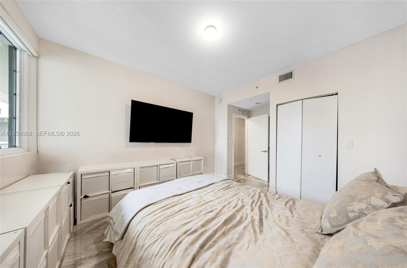 BAY HOUSE MIAMI CONDO - Residential