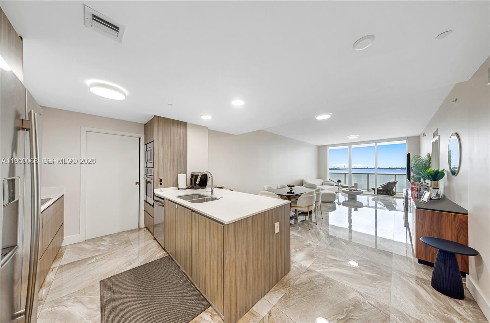 BAY HOUSE MIAMI CONDO - Residential