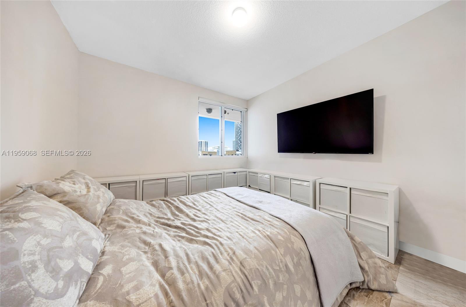 BAY HOUSE MIAMI CONDO - Residential