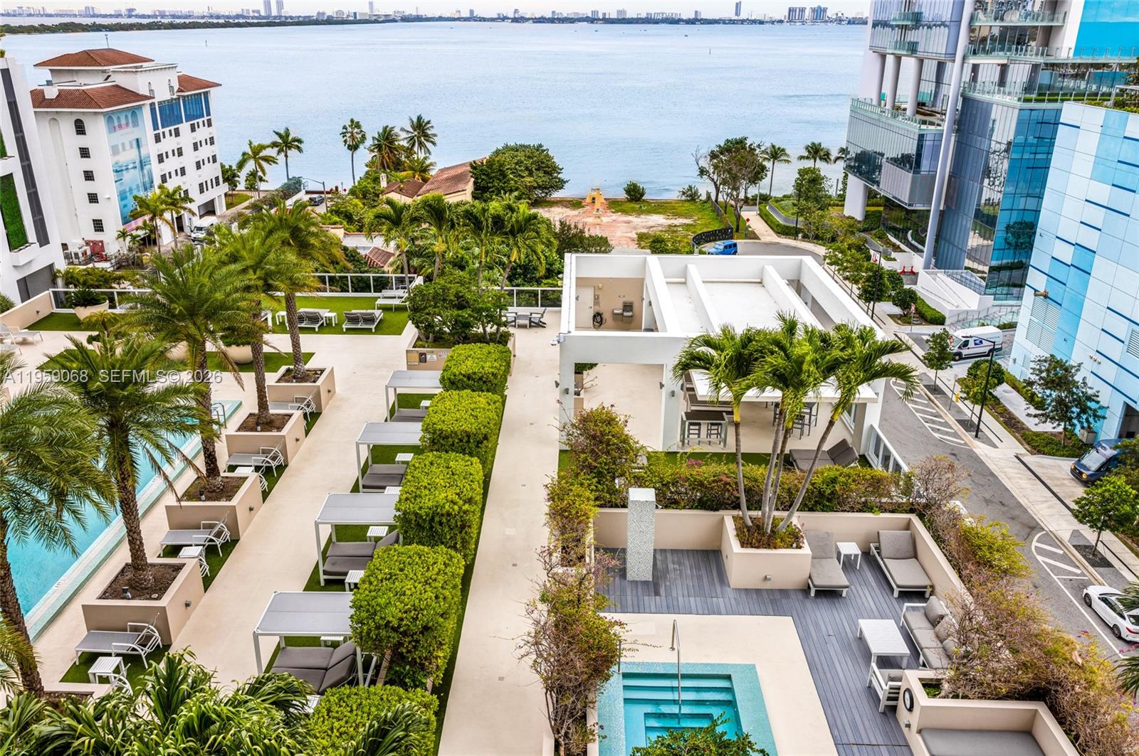 BAY HOUSE MIAMI CONDO - Residential