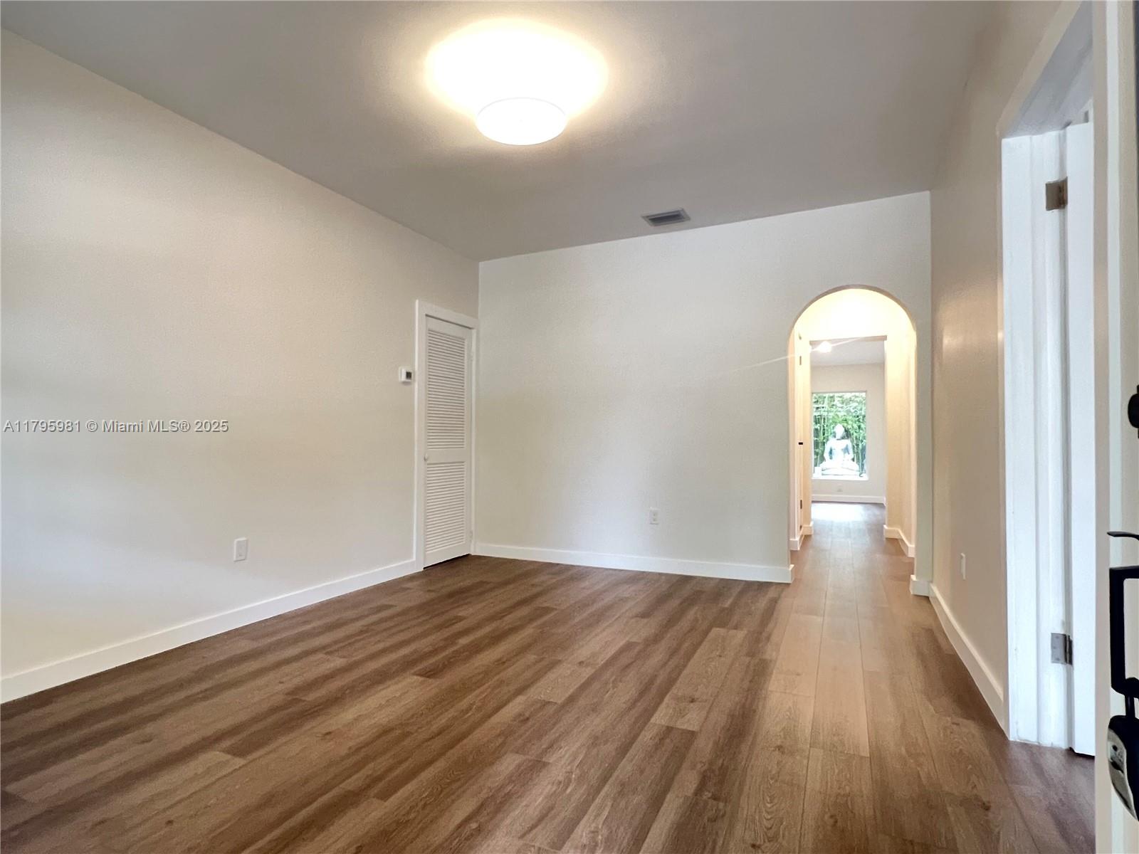 315 NE 110th St 2