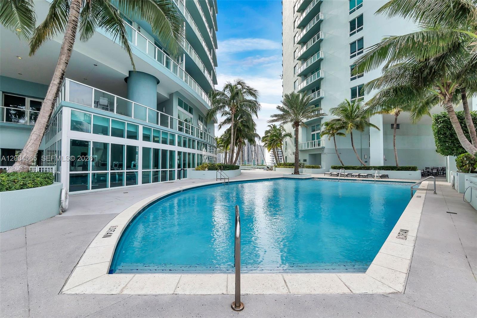 QUANTUM ON THE BAY CONDO - Residential