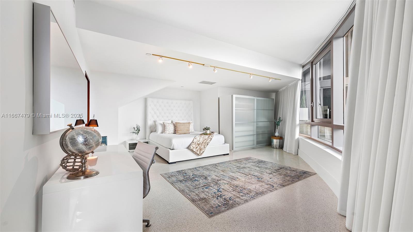 SETAI RESORT & RESIDENCES - Residential Lease