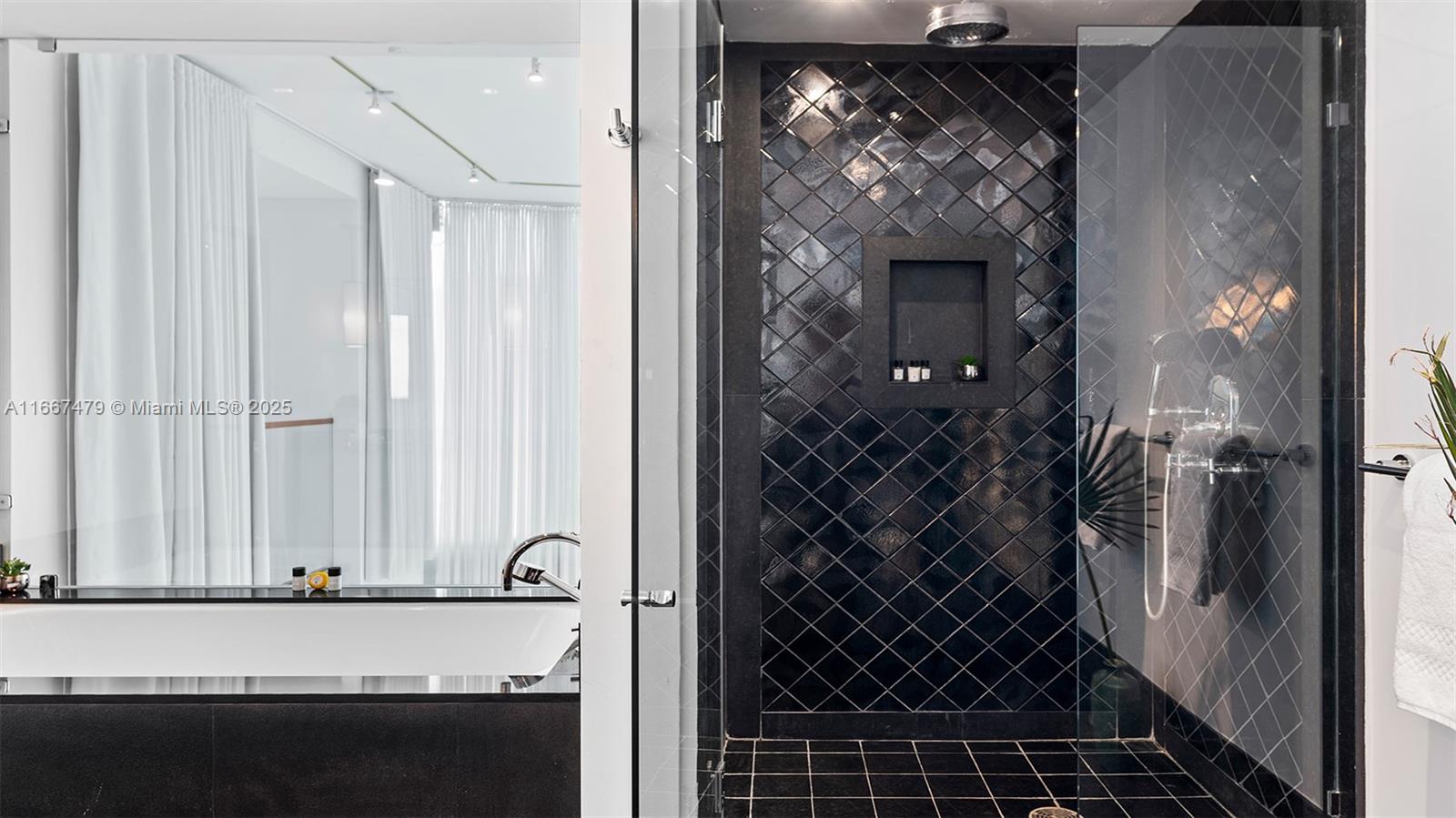 SETAI RESORT & RESIDENCES - Residential Lease