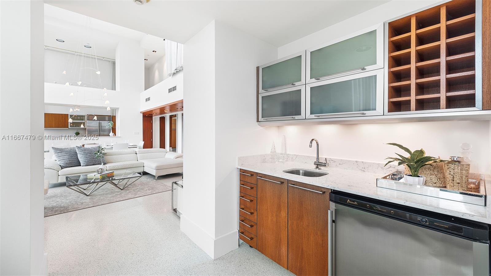 SETAI RESORT & RESIDENCES - Residential Lease