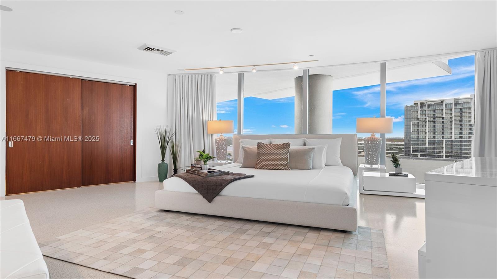 SETAI RESORT & RESIDENCES - Residential Lease