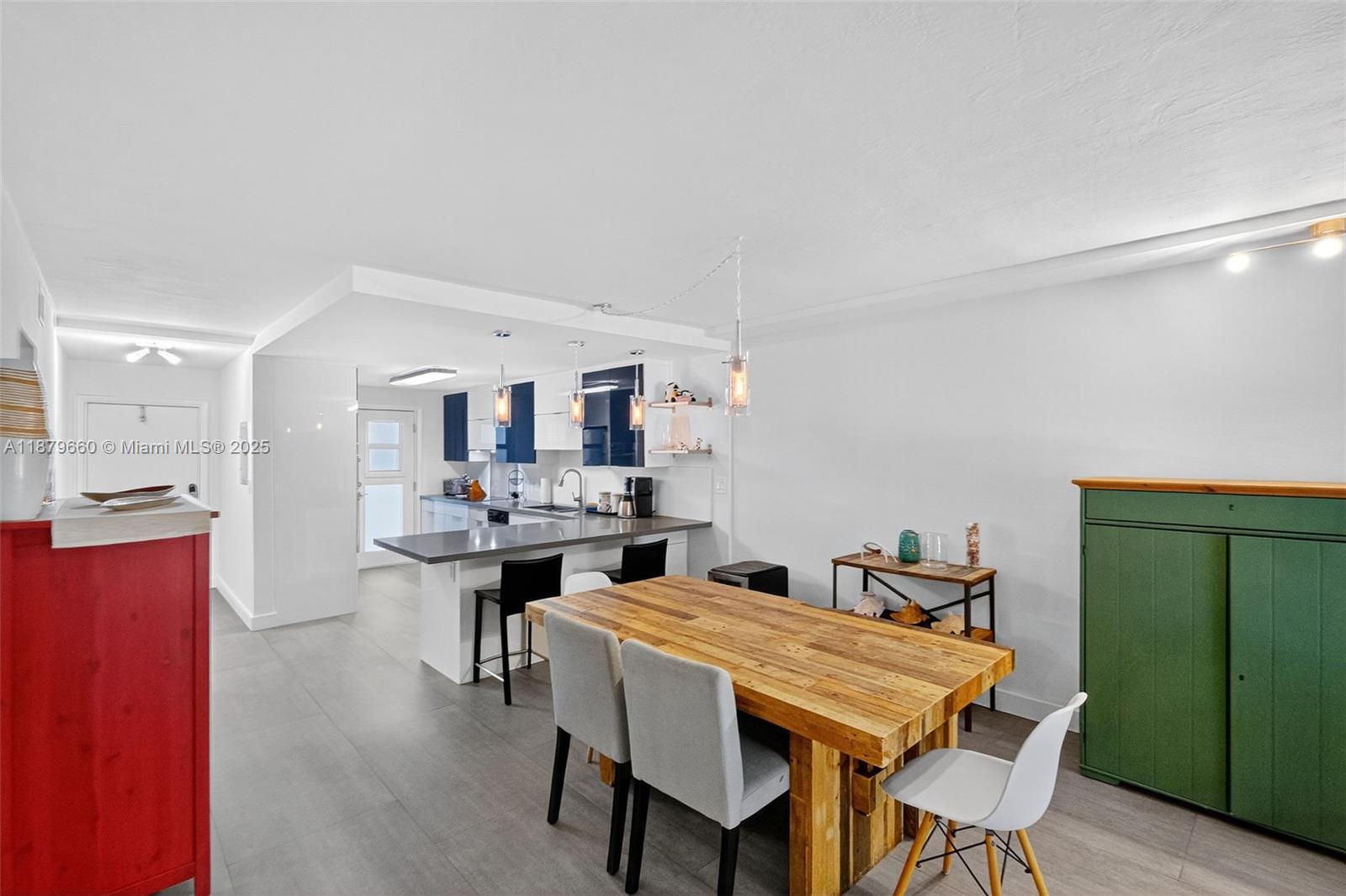 GALEN DRIVE CONDO APTS - Residential