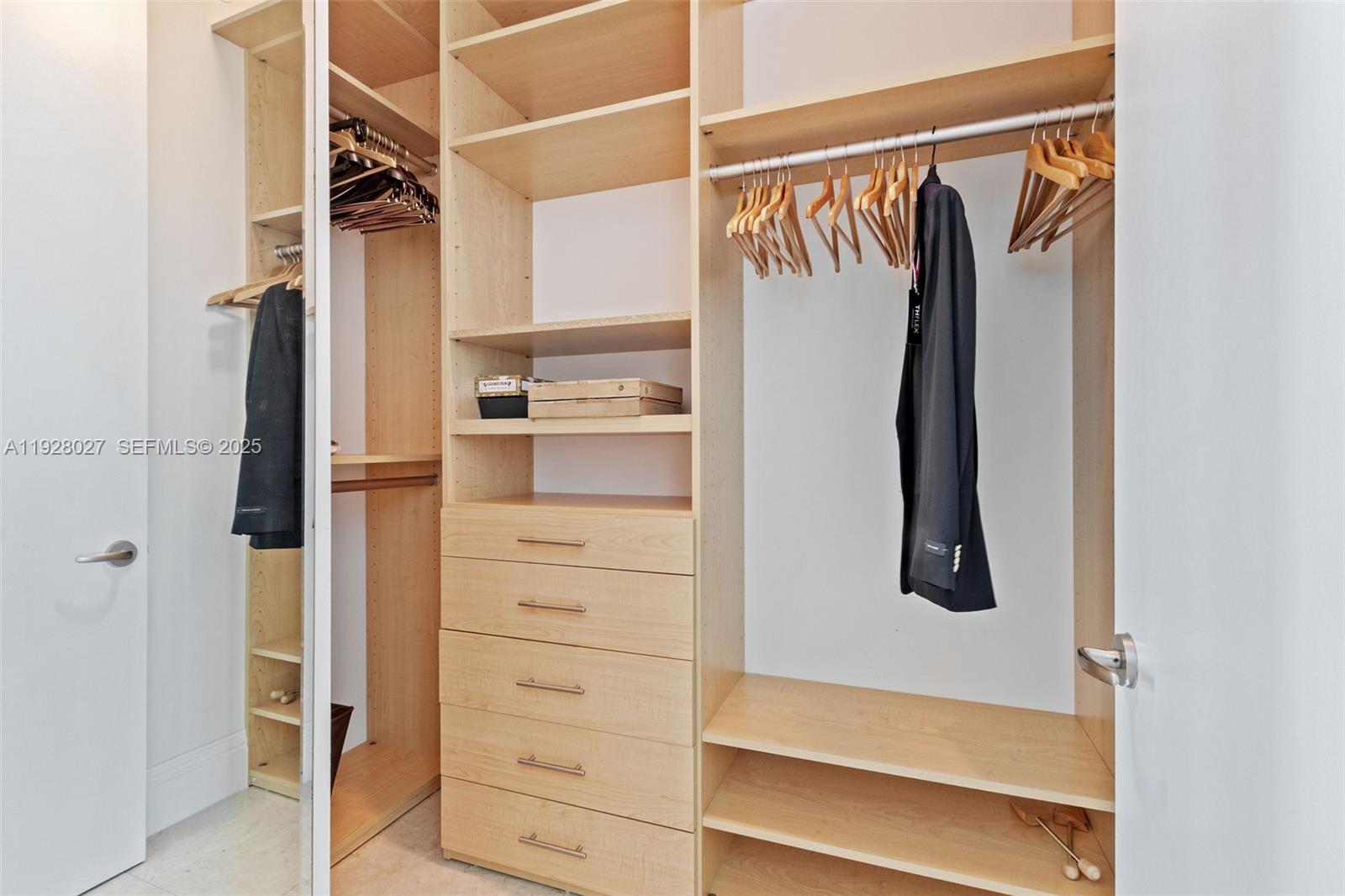 ASIA CONDO - Residential